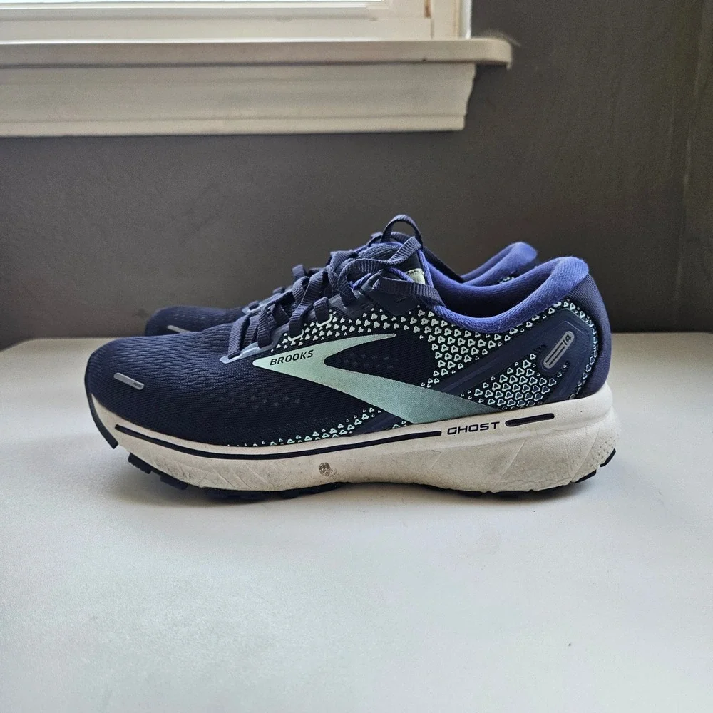Brooks Ghost 14 Running Shoes Womens 8 Peacoat Yucca Navy Athletic Gym Walking